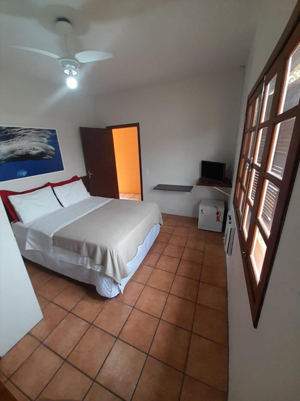Quarto Individual Econômico